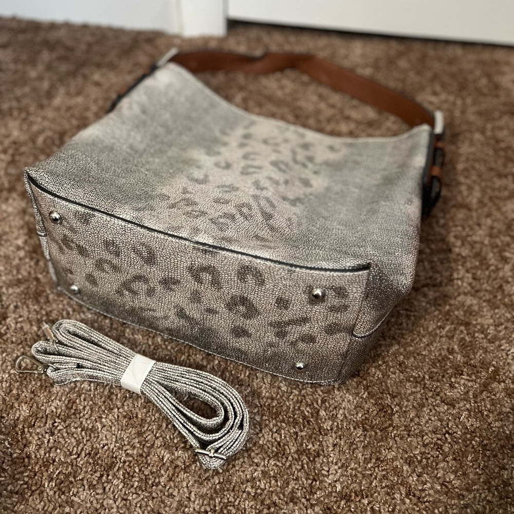 Jen & Co boutique purse